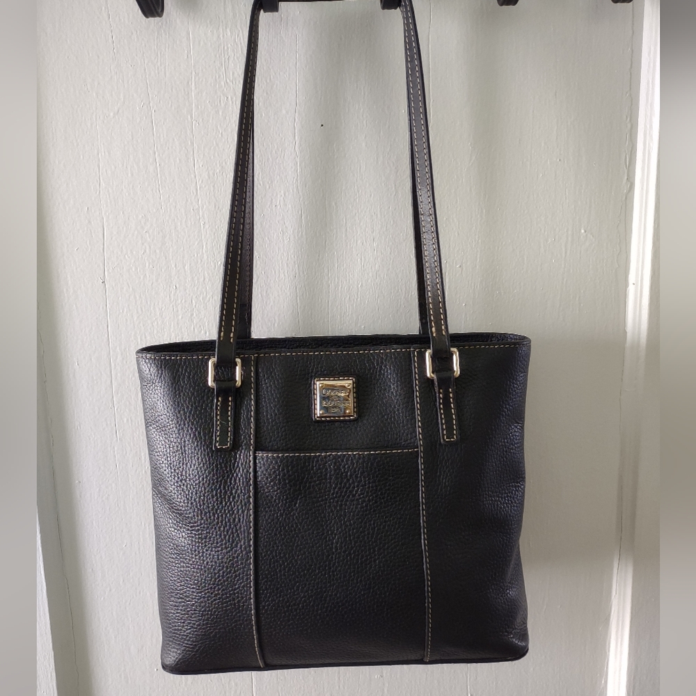 Dooney & Bourke Tote